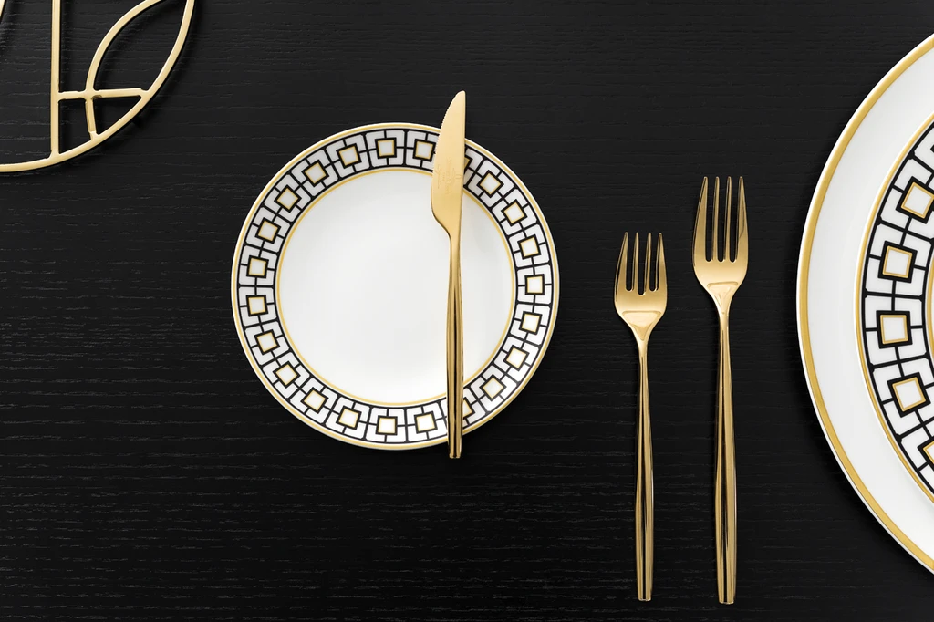 VIlleroy & Boch Metro Chic Bread & Butter Plate 4 VIlleroy & Boch Metro Chic Bread & Butter Plate - Image 2