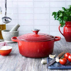 Le Creuset Signature Round Dutch Oven, 5.5 Quart 31 Le Creuset Signature Round Dutch Oven, 5.5 Quart -Shop Kitchen Cliques LS2501 2667SS g1 5.5qt