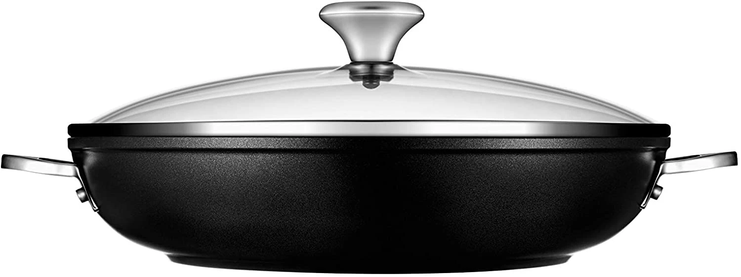 Le Creuset Toughened Nonstick PRO Shallow Casserole/Braiser With Glass Lid 4 Le Creuset Toughened Nonstick PRO Shallow Casserole/Braiser With Glass Lid - Image 2