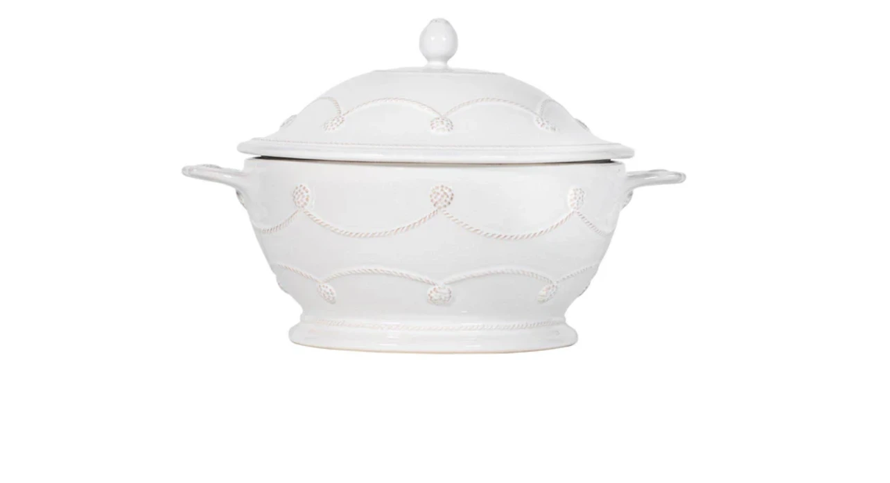 Juliska Berry & Thread Whitewash Lidded Baker 4 Juliska Berry & Thread Whitewash Lidded Baker - Image 2