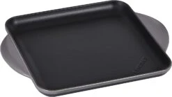 Le Creuset Enamaled Cast Iron Square Griddle, 9.5"
