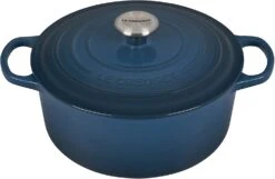 Le Creuset Signature Round Dutch Oven, 5.5 Quart 25 Le Creuset Signature Round Dutch Oven, 5.5 Quart -Shop Kitchen Cliques ls2501 267dss