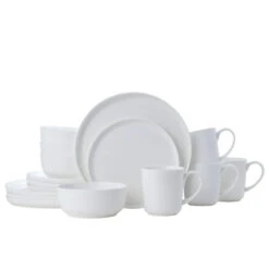 Mikasa Samantha Dinnerware, Service For 4