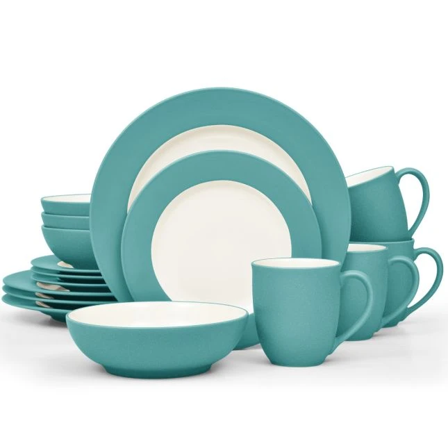 Noritake Colorwave Rimmed Dinnerware, 16 Pc. Set, Service For 4 5 Noritake Colorwave Rimmed Dinnerware, 16 Pc. Set, Service For 4 - Image 3