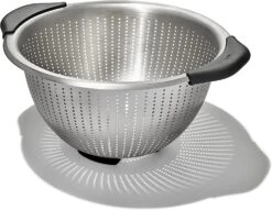 Oxo Good Grips Stainless Steel Colander