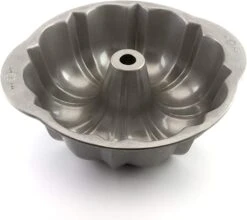 USA Pan Fluted Tube Pan - Bundt Pan
