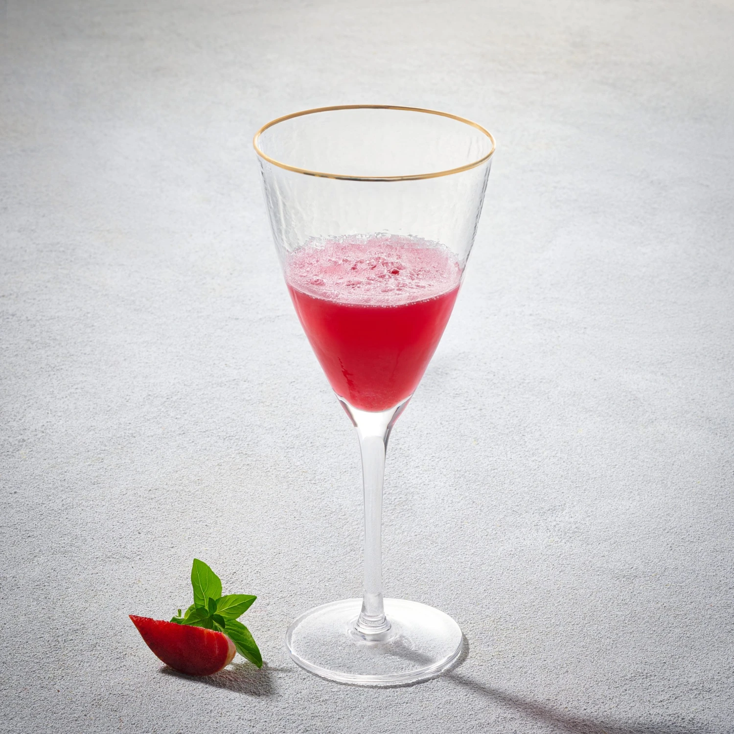 Vikko Hammered Water Glass With Gold Rim, 13 Oz, Set Of 6 3 Vikko Hammered Water Glass With Gold Rim, 13 Oz, Set Of 6