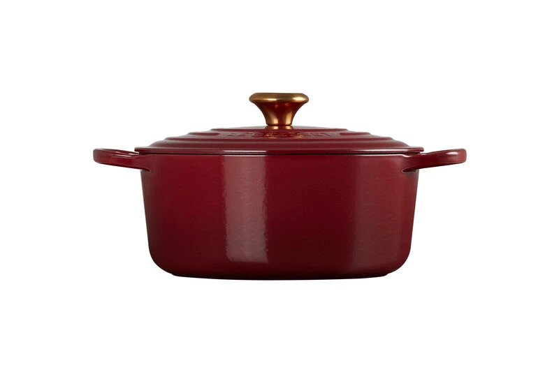 Le Creuset Signature Round Dutch Oven, 5.5 Quart 17 Le Creuset Signature Round Dutch Oven, 5.5 Quart - Image 15