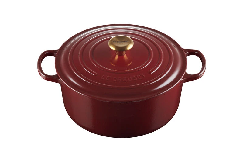 Le Creuset Signature 7.25 Quart Round Dutch Oven 3 Le Creuset Signature 7.25 Quart Round Dutch Oven